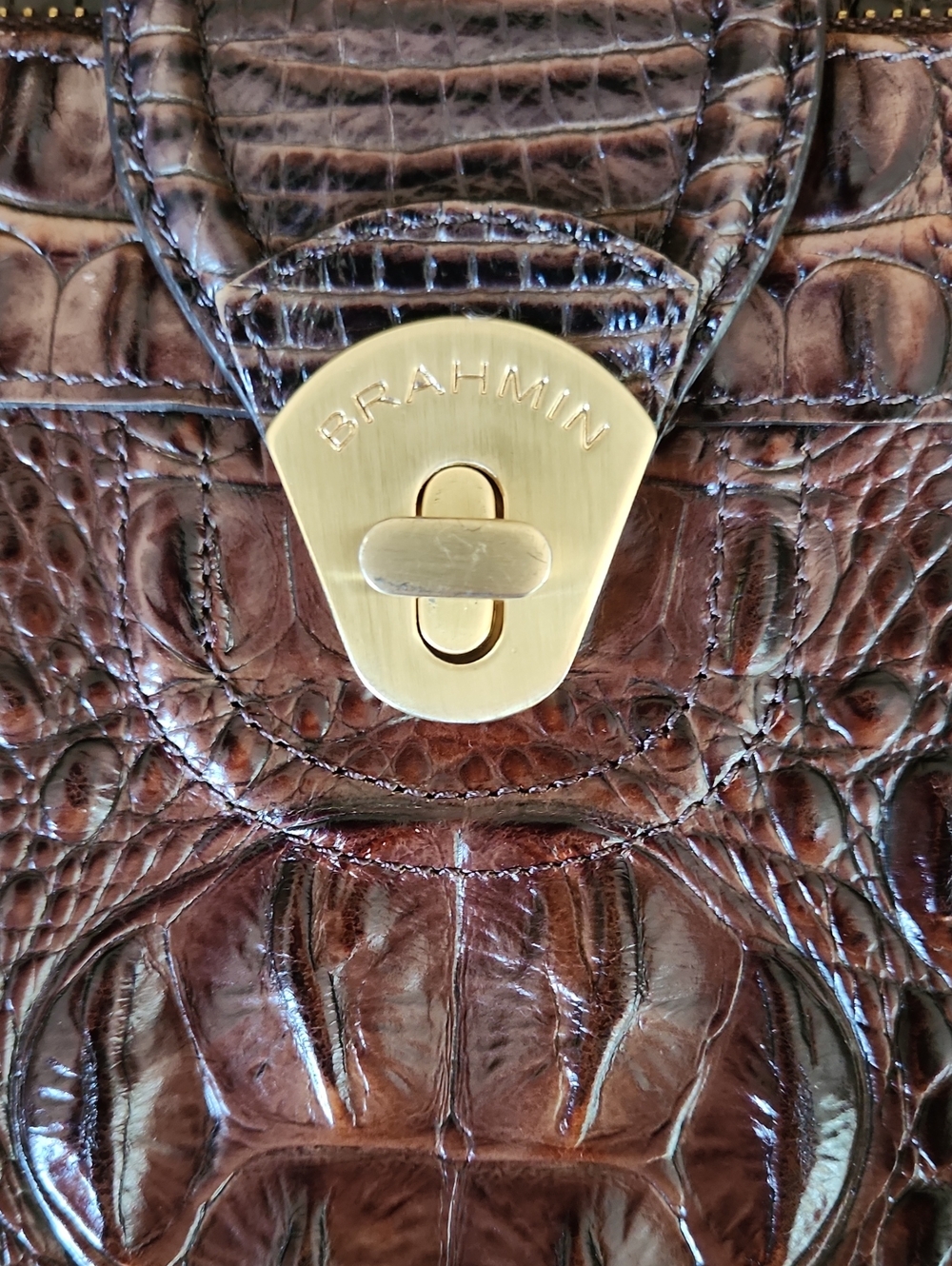 Brahmin "Mojito" Pecan Brown Croc-Embossed Leather Crossbody with Gold Hardware - Picture 4 of 10